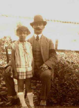 Mon père et ma soeur en 1927